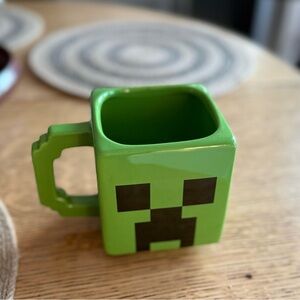 Minecraft Green Pixel Creeper Square Mug
